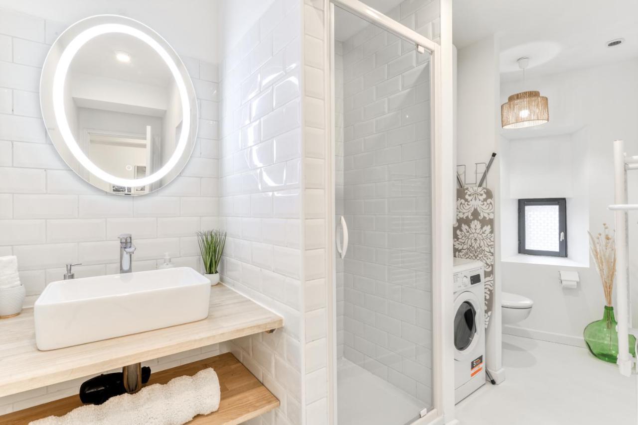 Les Gites De Laure - L'Or Blanc, Appartement Avec Vue Sur Le Chateau, Climatisation, Netflix, A 160 M De La Cite Medievale Carcassonne Luaran gambar